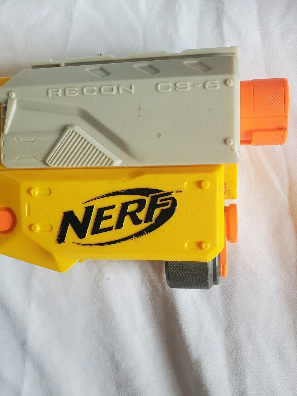 Nerf Vtg 2007 Recon CS-6 Yellow and Black Pump-Action Foam Blaster C-044A Hasbro